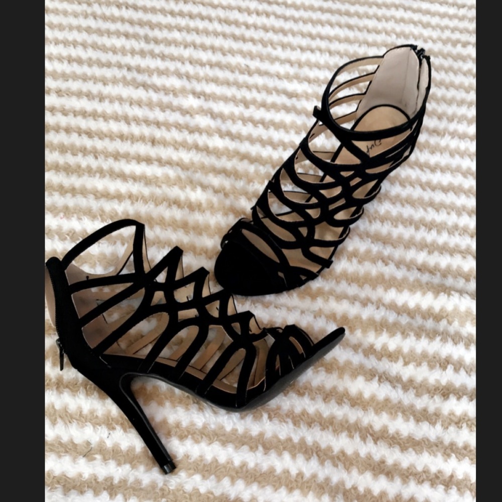 Beautiful Black Heels BRAND NEW